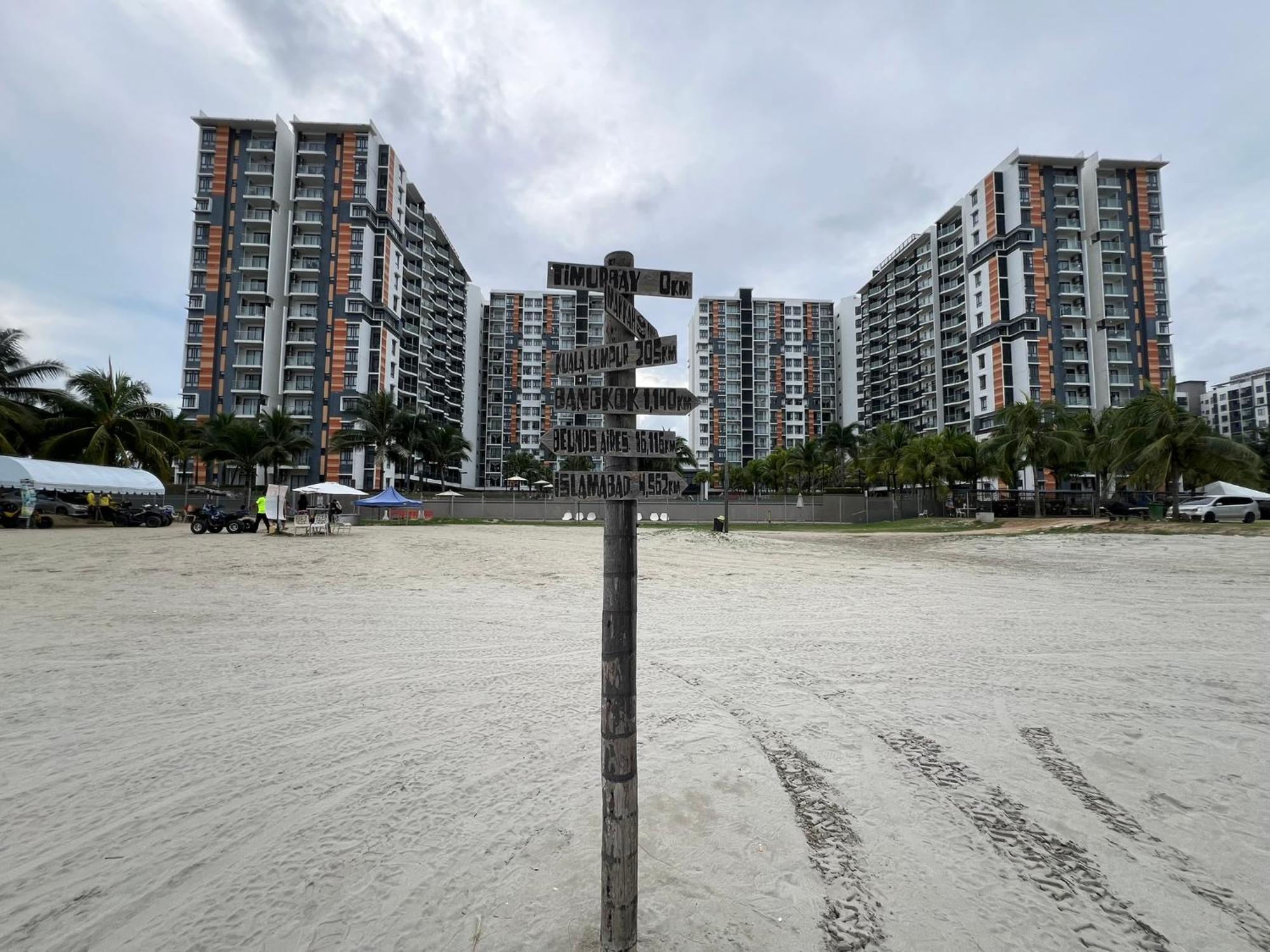 Vitaminsea Seaview 6Pax Studio Netflix B-7-03 Kuantan Bagian luar foto