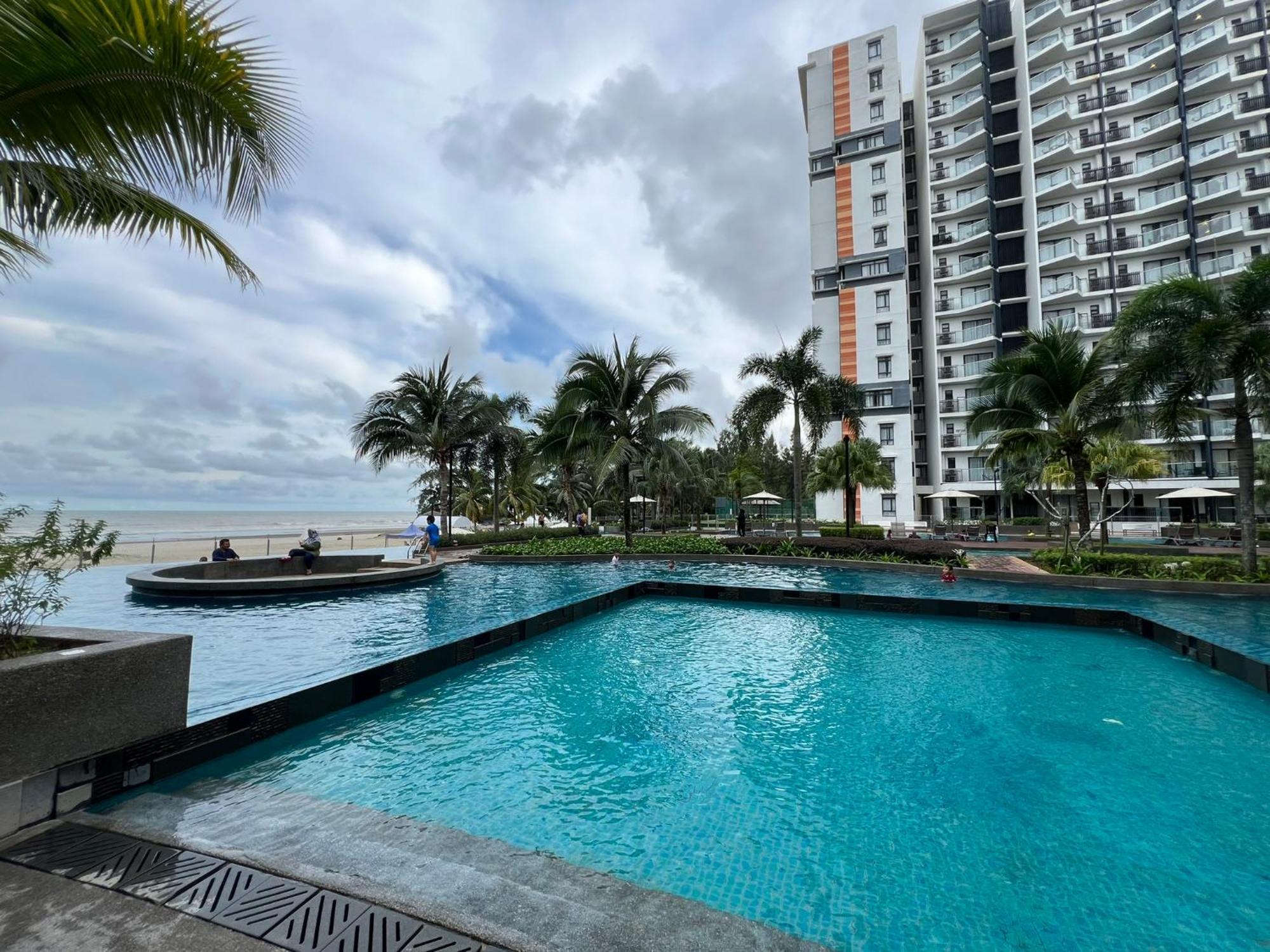 Vitaminsea Seaview 6Pax Studio Netflix B-7-03 Kuantan Bagian luar foto