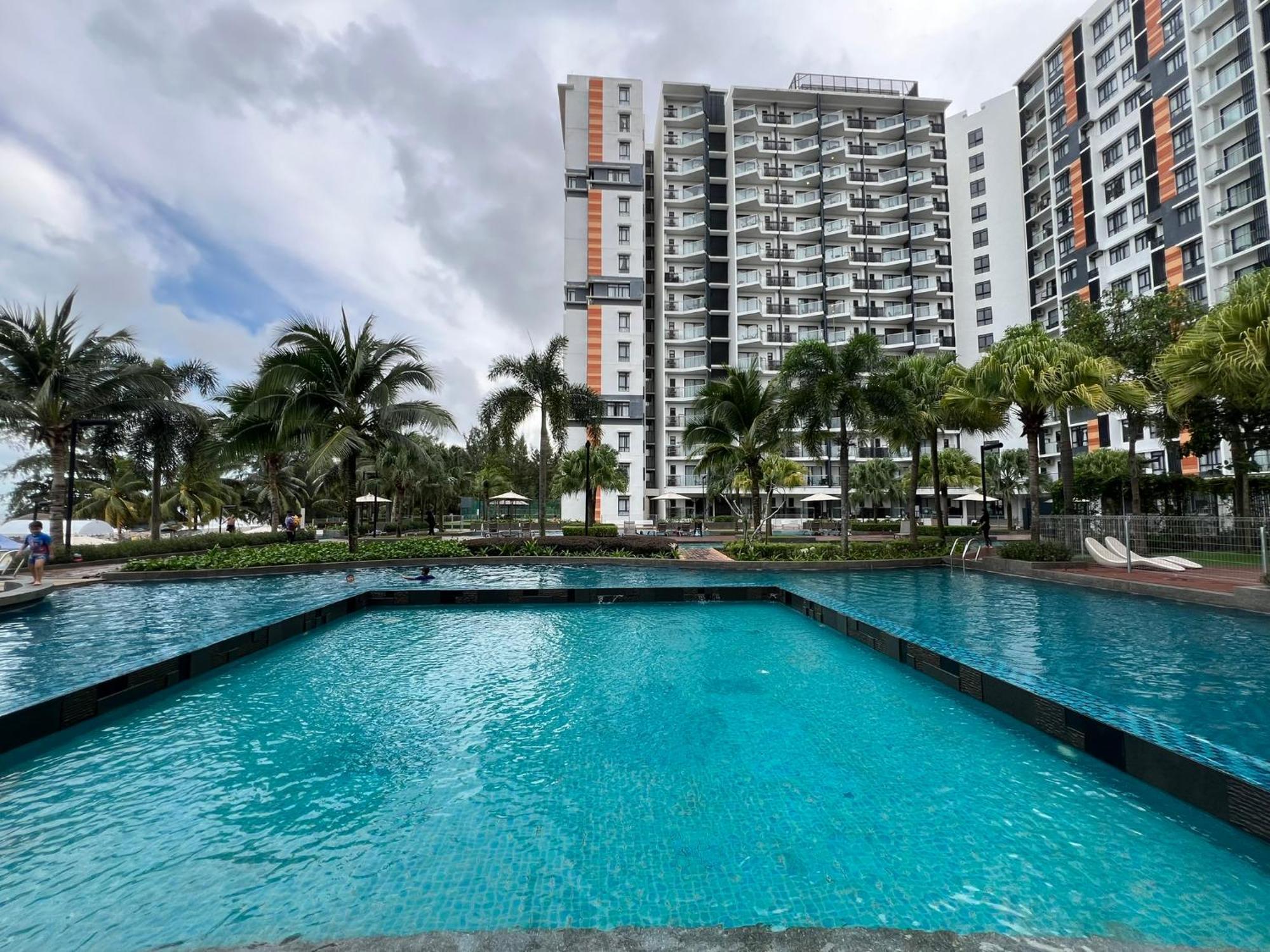 Vitaminsea Seaview 6Pax Studio Netflix B-7-03 Kuantan Bagian luar foto