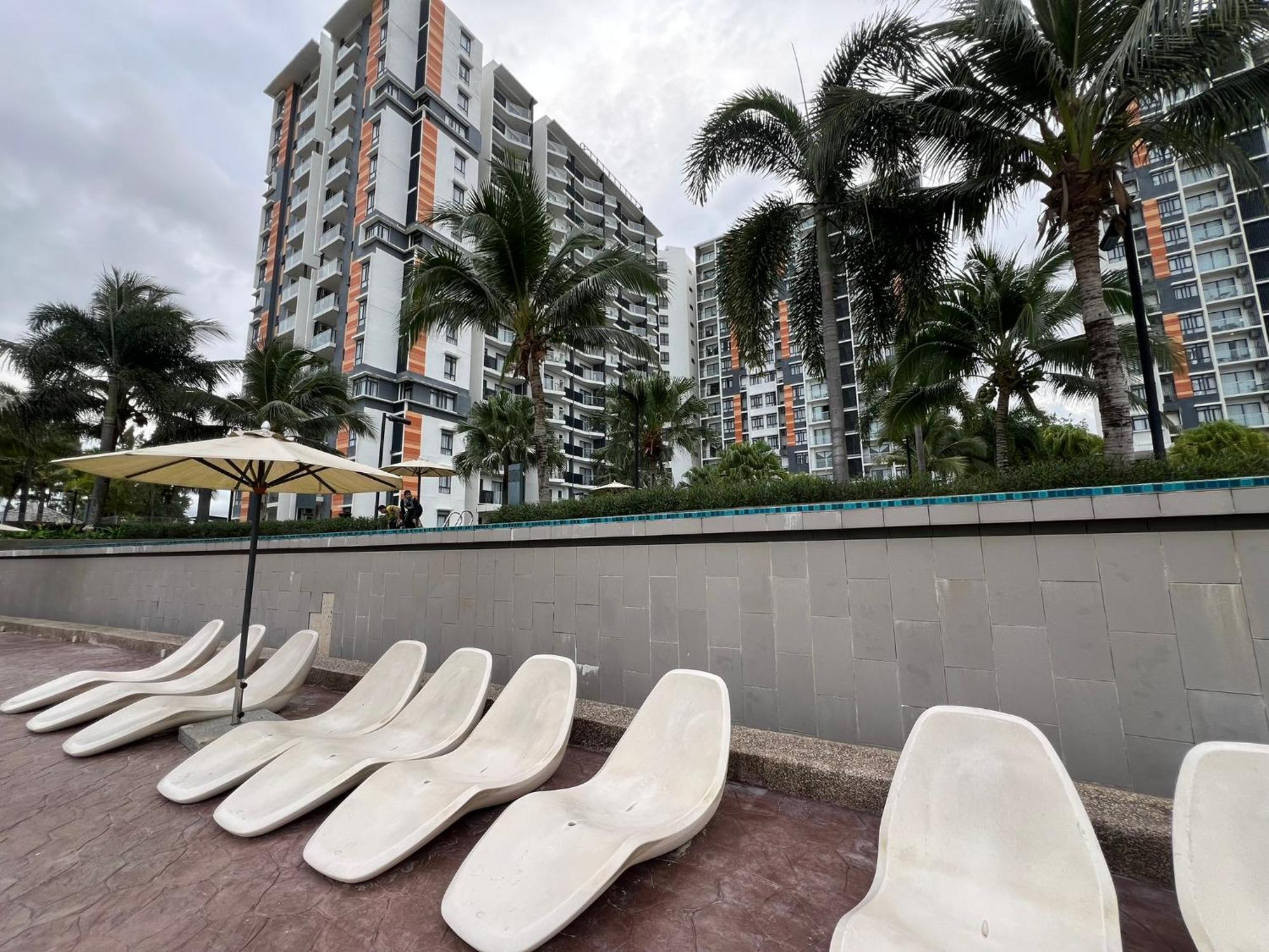 Vitaminsea Seaview 6Pax Studio Netflix B-7-03 Kuantan Bagian luar foto