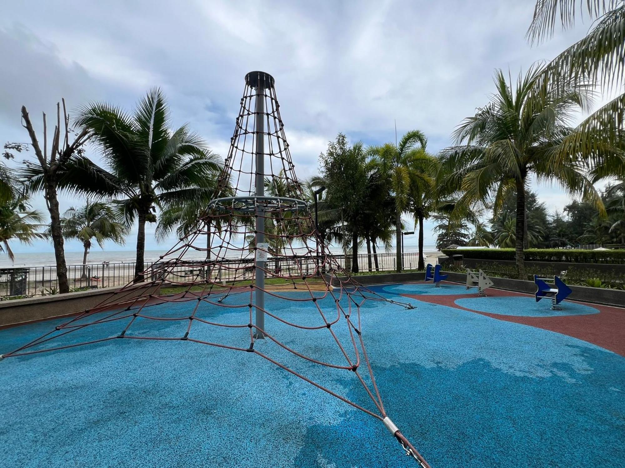 Vitaminsea Seaview 6Pax Studio Netflix B-7-03 Kuantan Bagian luar foto
